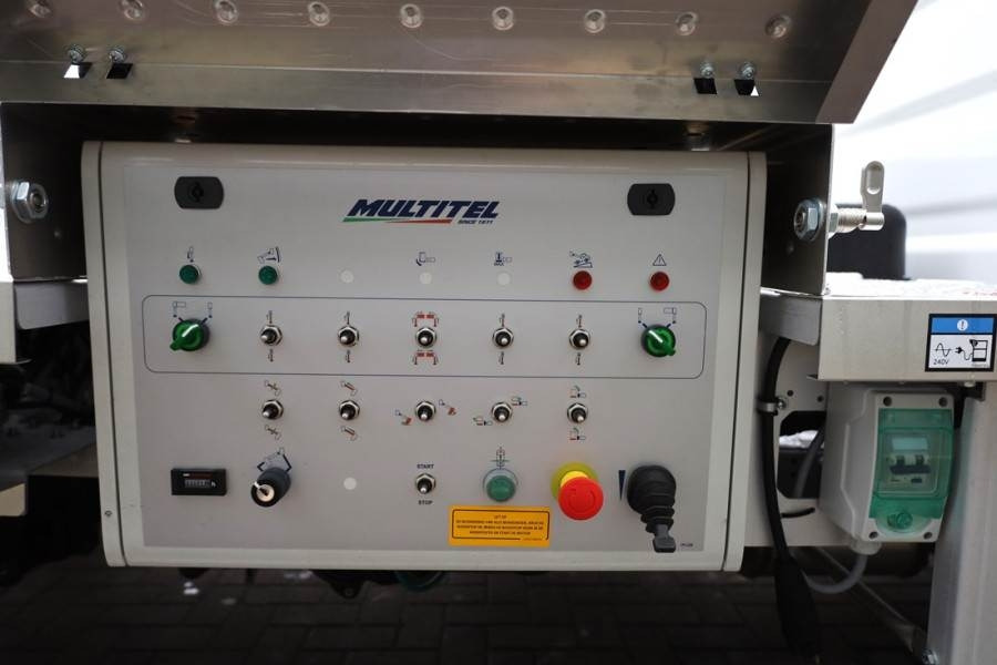 Multitel MTE270 Valid inspection, *Guarantee! Driving Licen - Caminhão com plataforma aérea: foto 5 Multitel MTE270 Valid inspection, *Guarantee! Driving Licen - Caminhão com plataforma aérea: foto 5