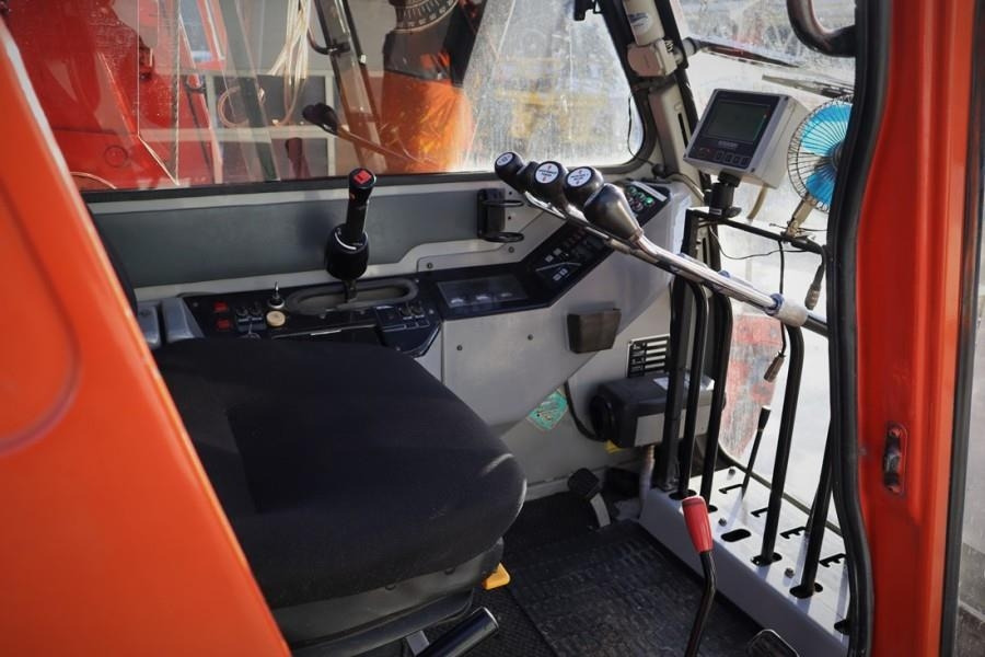 Sumitomo SC700-II 70t Capacity, 43m Boom, 31m Movable Jib, - Guindaste sobre esteiras: foto 5 Sumitomo SC700-II 70t Capacity, 43m Boom, 31m Movable Jib, - Guindaste sobre esteiras: foto 5