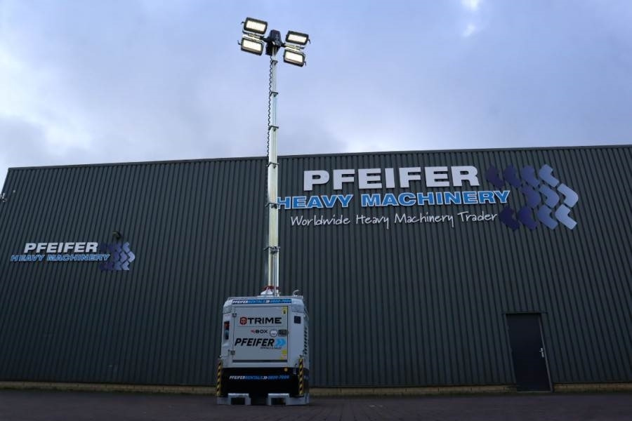 Trime X-BOX 4x320 LED Valid inspection, *Guarantee - Torre de iluminação: foto 3 Trime X-BOX 4x320 LED Valid inspection, *Guarantee - Torre de iluminação: foto 3