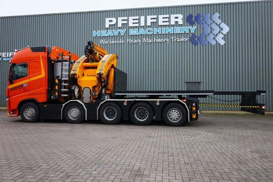 Volvo FH12 With Cormach 135t/m Crane Volvo FH12 10x4 Wit - Grua todo o terreno: foto 3 Volvo FH12 With Cormach 135t/m Crane Volvo FH12 10x4 Wit - Grua todo o terreno: foto 3