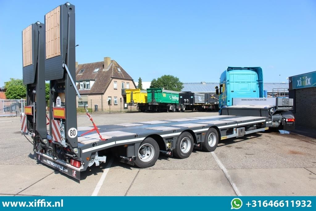 Faymonville TE Huur 3-ass. Semi dieplader met dubbele hydr. Kleppen en hefbed / - Semireboque baixa: foto 4 Faymonville TE Huur 3-ass. Semi dieplader met dubbele hydr. Kleppen en hefbed / - Semireboque baixa: foto 4