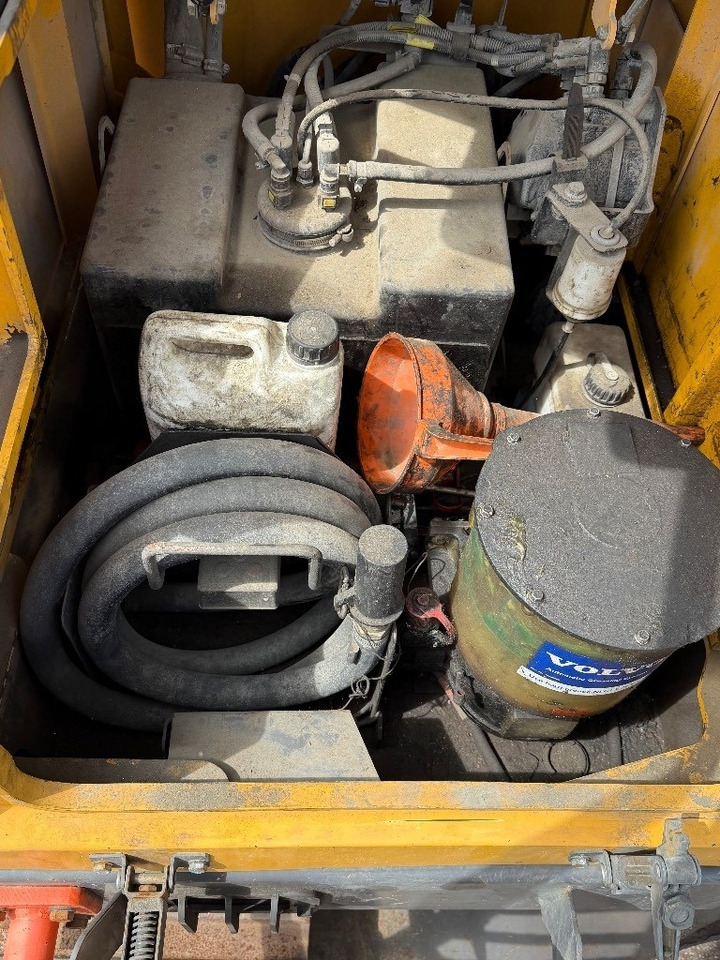 Escavadora de rastos Volvo EC 250 E: foto 6