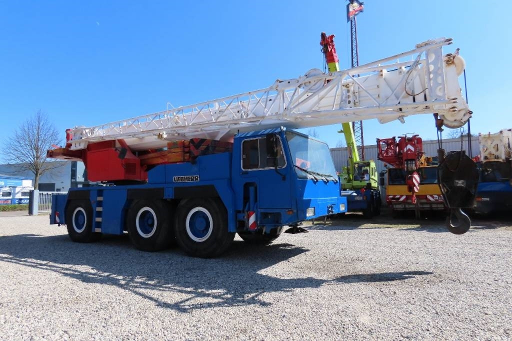 Liebherr LTM 1050-1 - Grua todo o terreno: foto 2 Liebherr LTM 1050-1 - Grua todo o terreno: foto 2