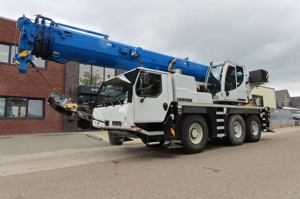 Liebherr LTM 1050-3.1 - Grua todo o terreno: foto 1 Liebherr LTM 1050-3.1 - Grua todo o terreno: foto 1