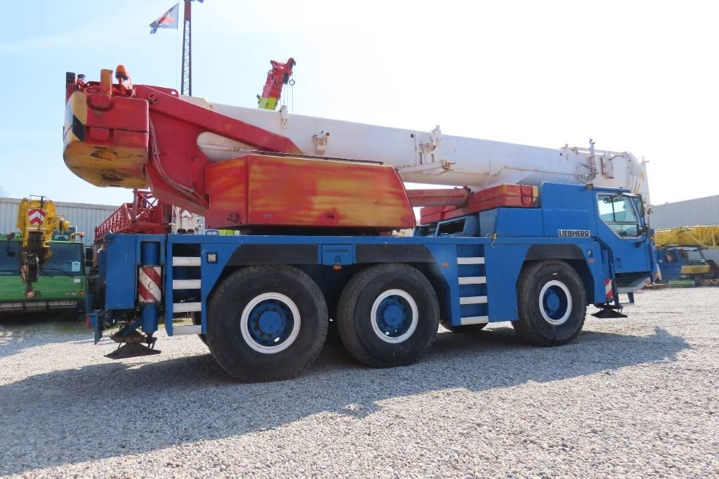 Liebherr LTM 1055-1 - Grua todo o terreno: foto 3 Liebherr LTM 1055-1 - Grua todo o terreno: foto 3