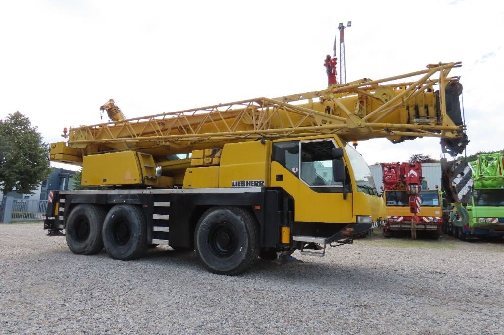 Liebherr LTM 1055-1 - Grua todo o terreno: foto 2 Liebherr LTM 1055-1 - Grua todo o terreno: foto 2