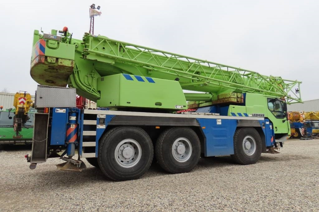 Liebherr LTM 1055-3.2 - Grua todo o terreno: foto 3 Liebherr LTM 1055-3.2 - Grua todo o terreno: foto 3