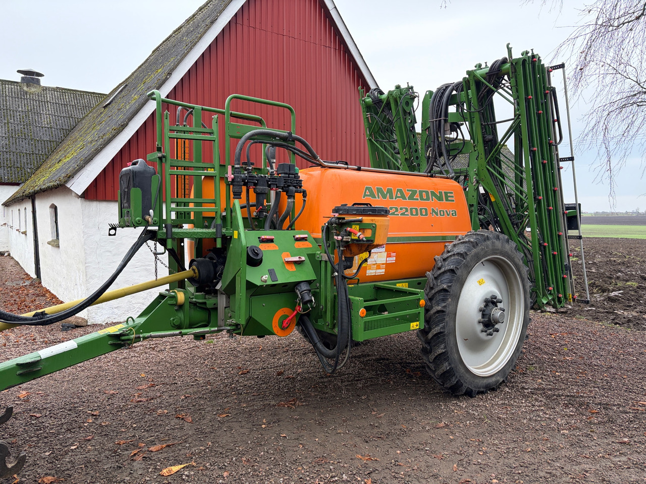 Amazone UG 2200 Nova - Pulverizador de arrastar: foto 1 Amazone UG 2200 Nova - Pulverizador de arrastar: foto 1