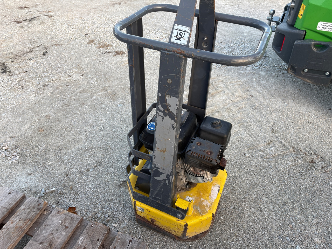 Atlas Copco 100kg - Placas vibratórias: foto 1 Atlas Copco 100kg - Placas vibratórias: foto 1