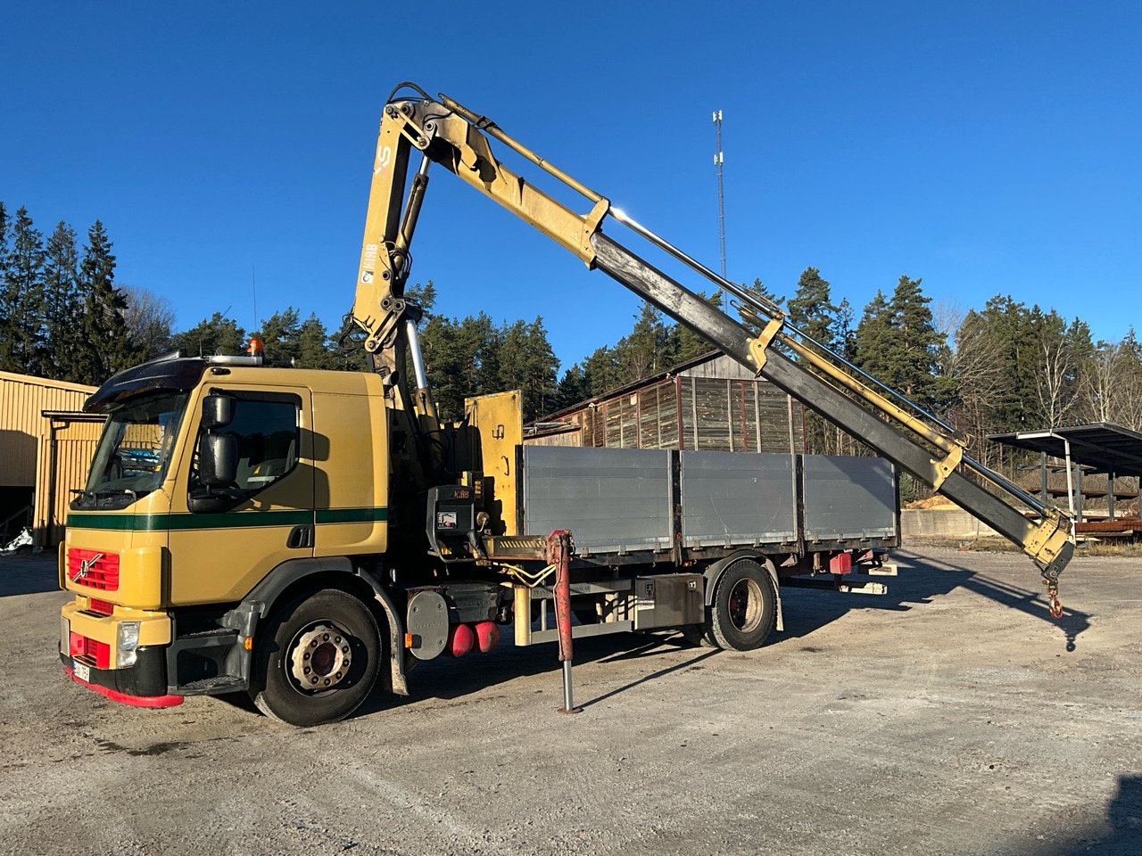 Volvo XS FE 280 4x2 - Caminhão: foto 1 Volvo XS FE 280 4x2 - Caminhão: foto 1