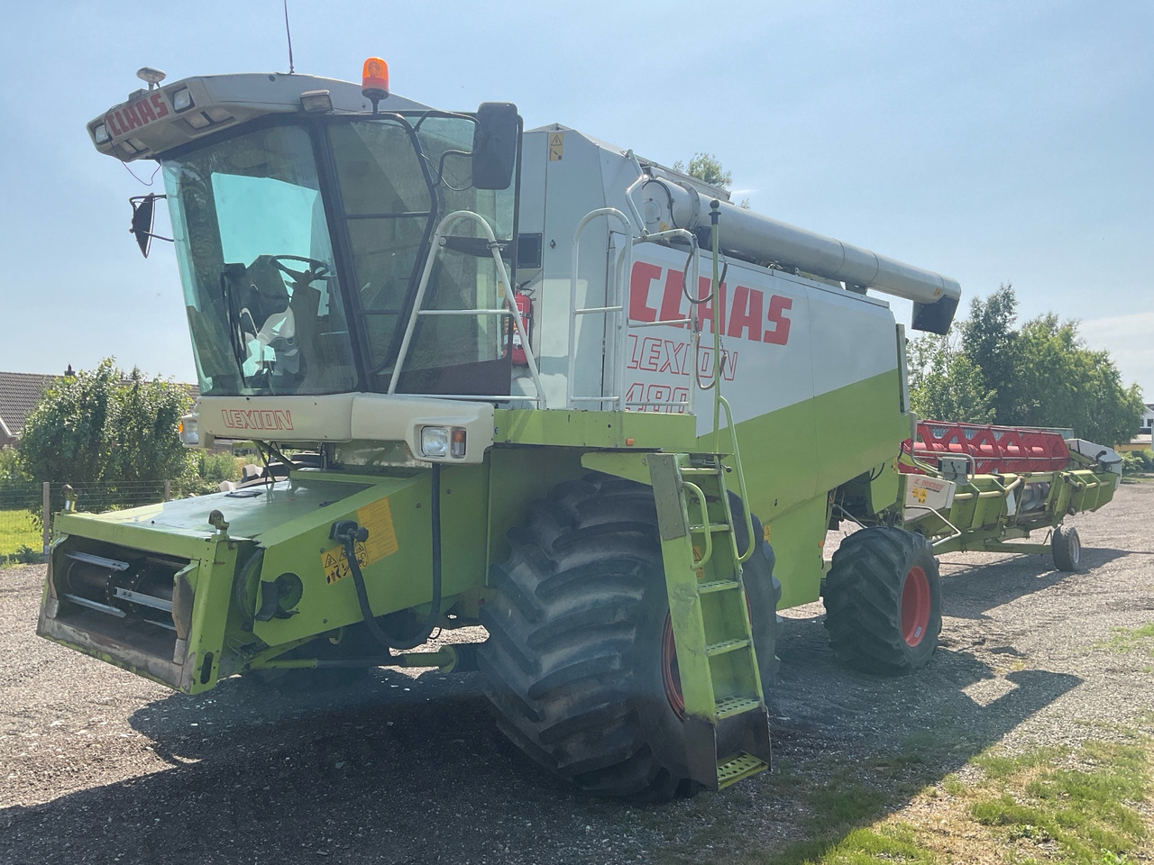 Claas Lexion 480 - Ceifeira debulhadora: foto 1 Claas Lexion 480 - Ceifeira debulhadora: foto 1