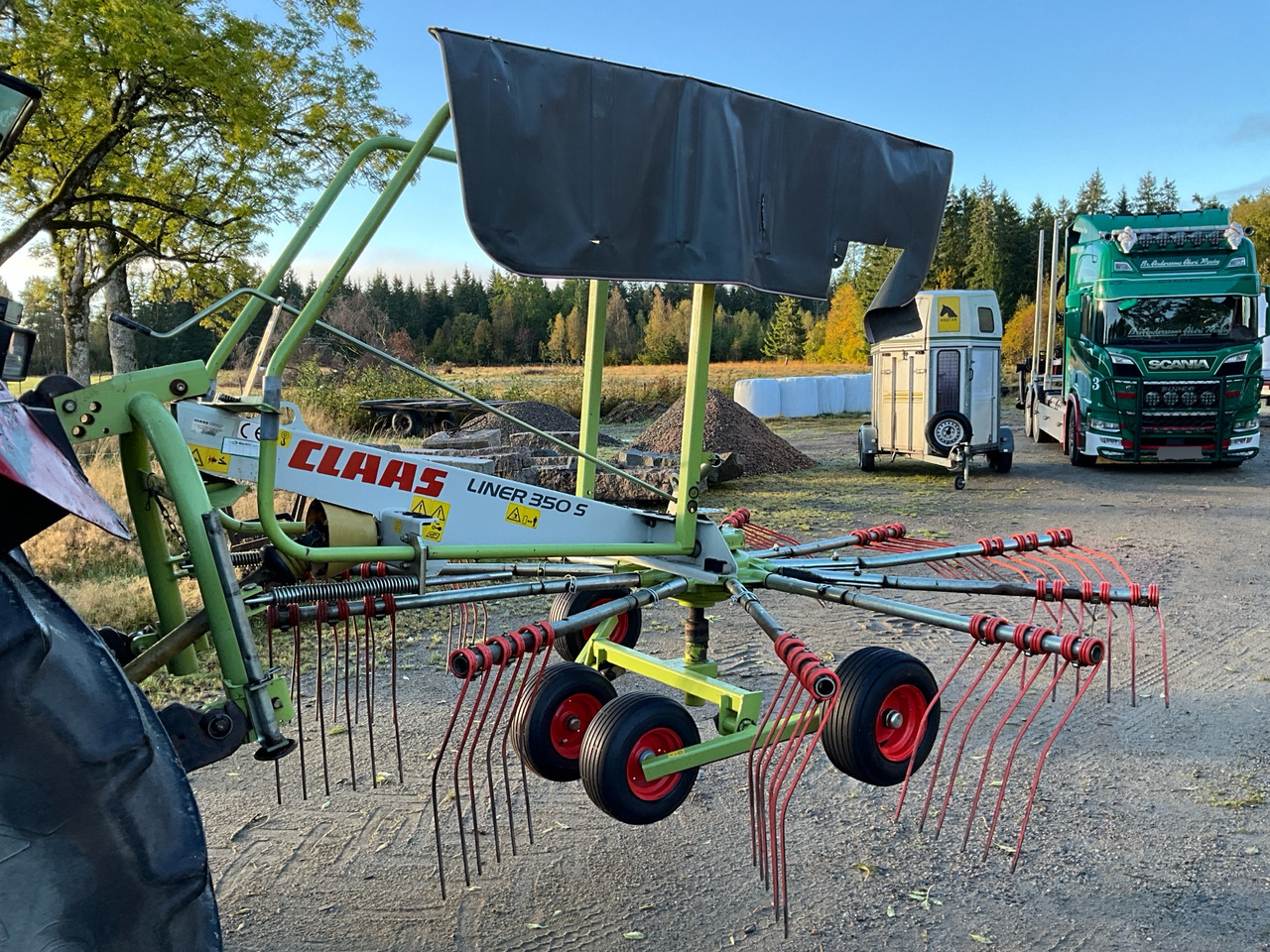 Claas Liner 350 S - Ancinho enleirador: foto 1 Claas Liner 350 S - Ancinho enleirador: foto 1