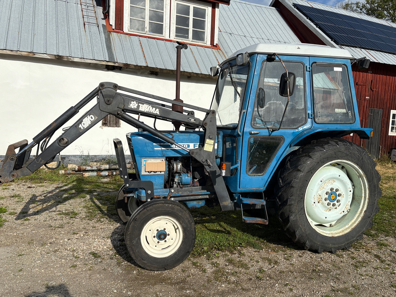Ford 4600 - Trator: foto 1 Ford 4600 - Trator: foto 1