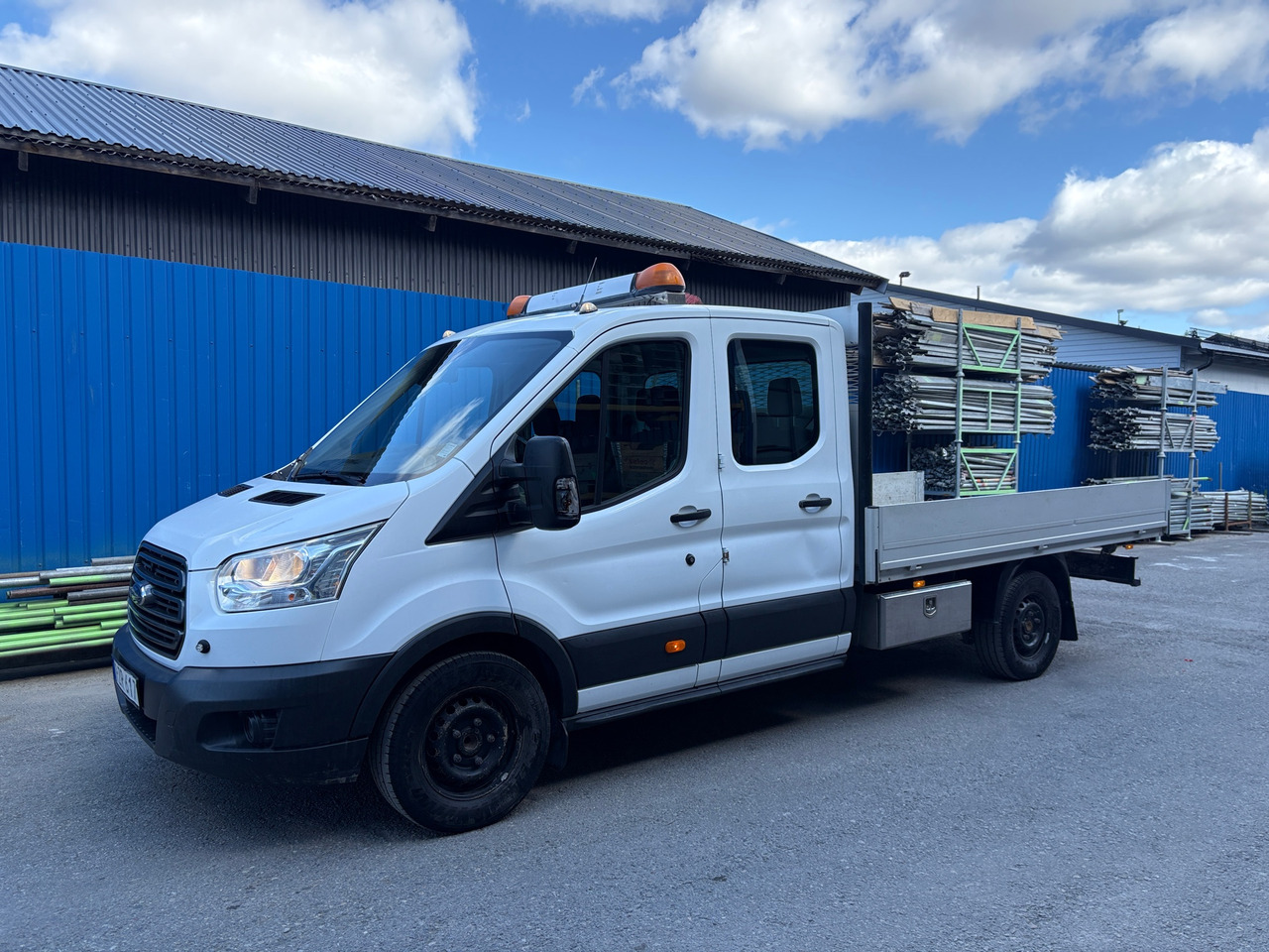 Ford Transit 350 - Caminhão grua: foto 1 Ford Transit 350 - Caminhão grua: foto 1