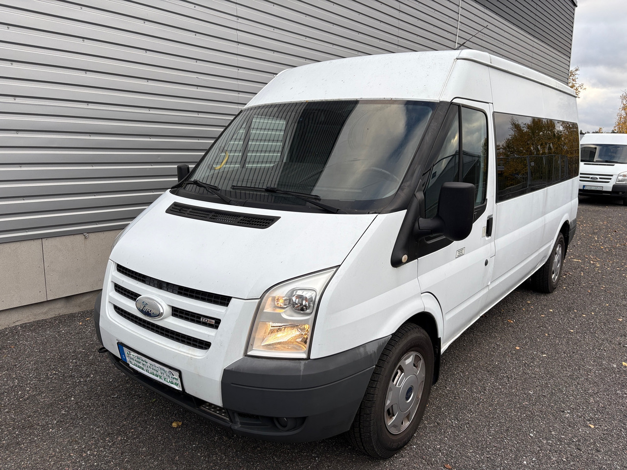 Ford Transit - Micro-ônibus, Furgão de passageiros: foto 1 Ford Transit - Micro-ônibus, Furgão de passageiros: foto 1