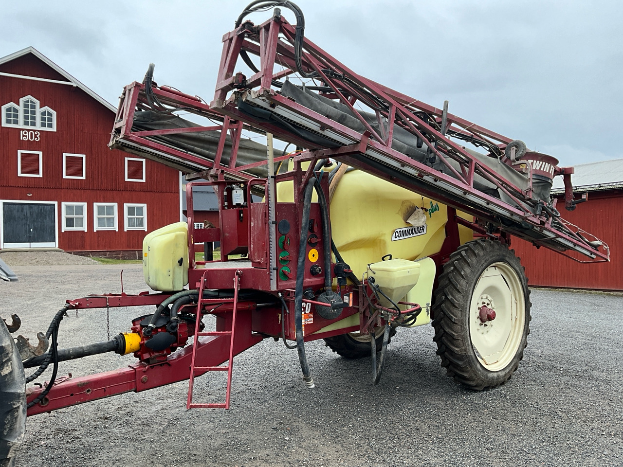 Hardi Commander plus 4200 HAZ twin - Pulverizador agricola: foto 1 Hardi Commander plus 4200 HAZ twin - Pulverizador agricola: foto 1