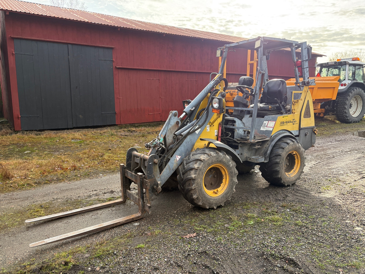 Job-Man LM 2380F - Carregadeira de rodas: foto 1 Job-Man LM 2380F - Carregadeira de rodas: foto 1