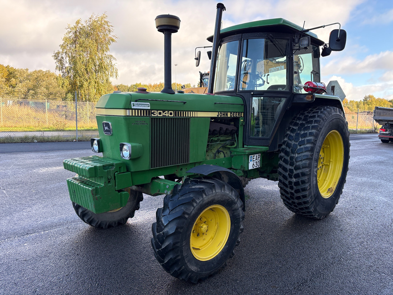 John Deere 3040 - Trator: foto 1 John Deere 3040 - Trator: foto 1