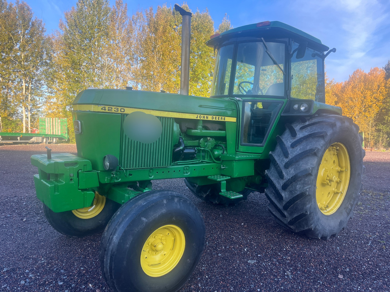 John Deere 4230 - Trator: foto 1 John Deere 4230 - Trator: foto 1