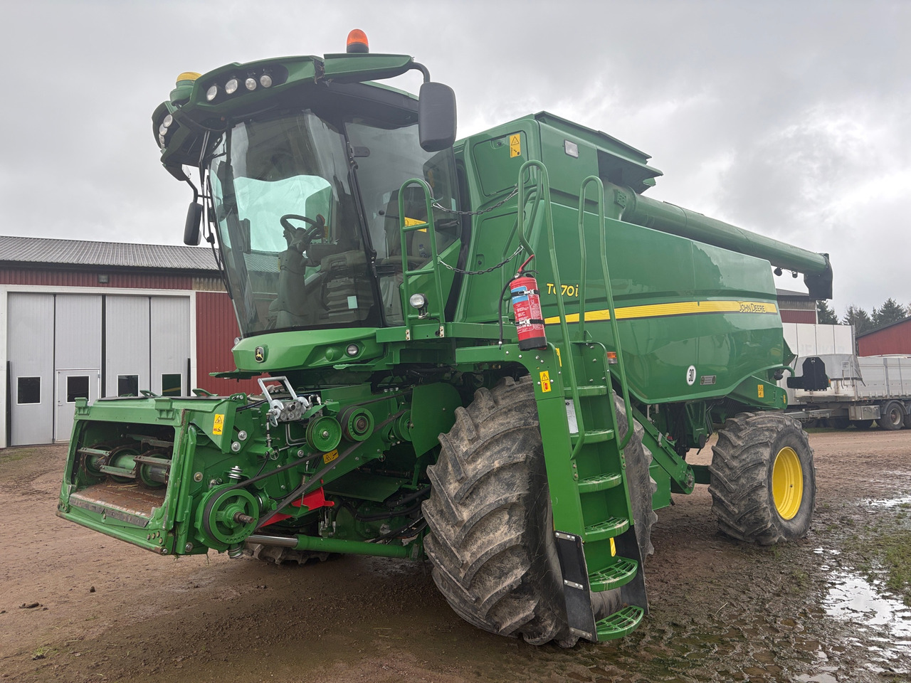John Deere T670I - Ceifeira debulhadora: foto 1 John Deere T670I - Ceifeira debulhadora: foto 1