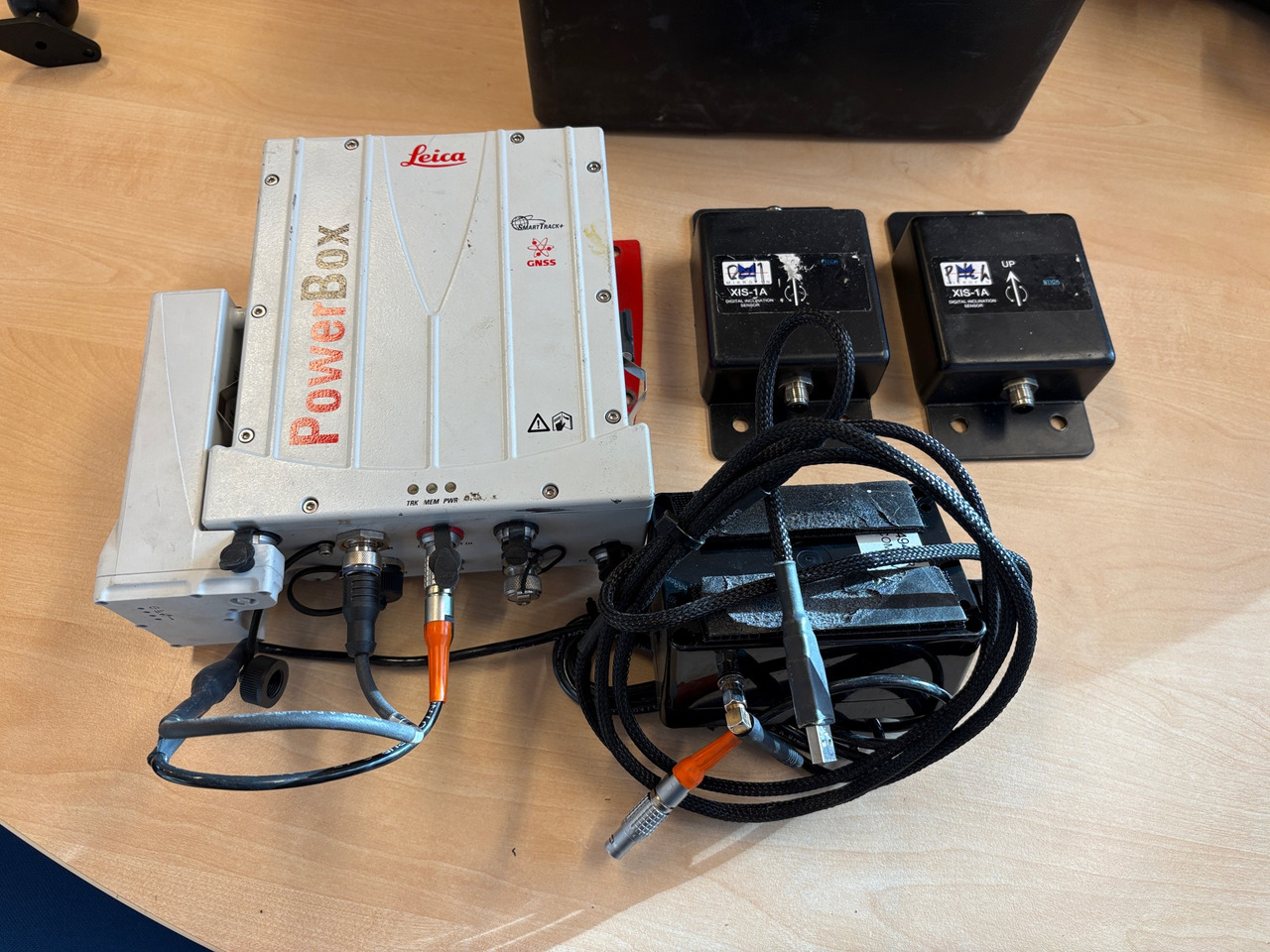 Leica  - Equipamento de construção: foto 1 Leica  - Equipamento de construção: foto 1