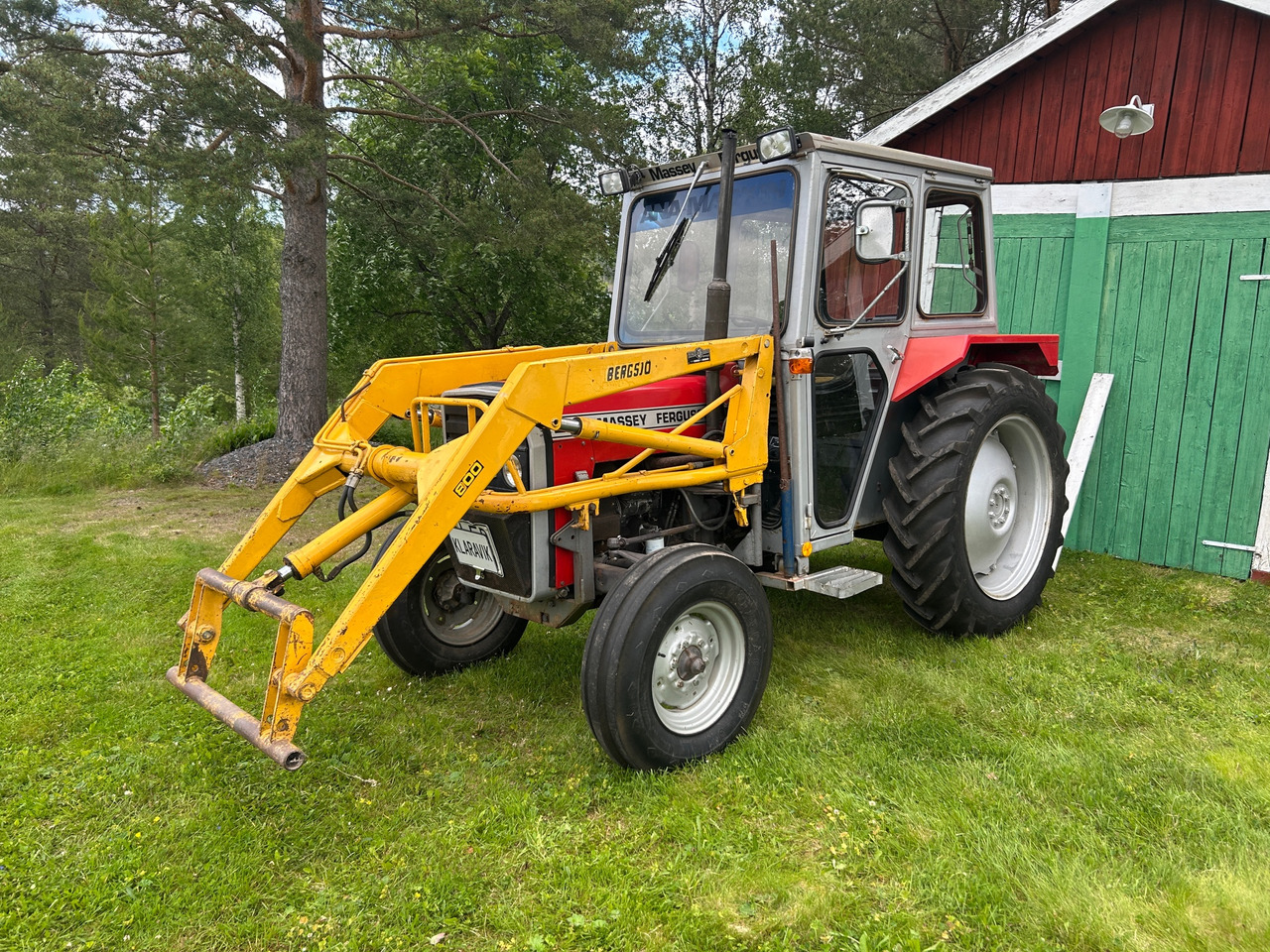 Massey Ferguson 240-2 - Trator: foto 1 Massey Ferguson 240-2 - Trator: foto 1