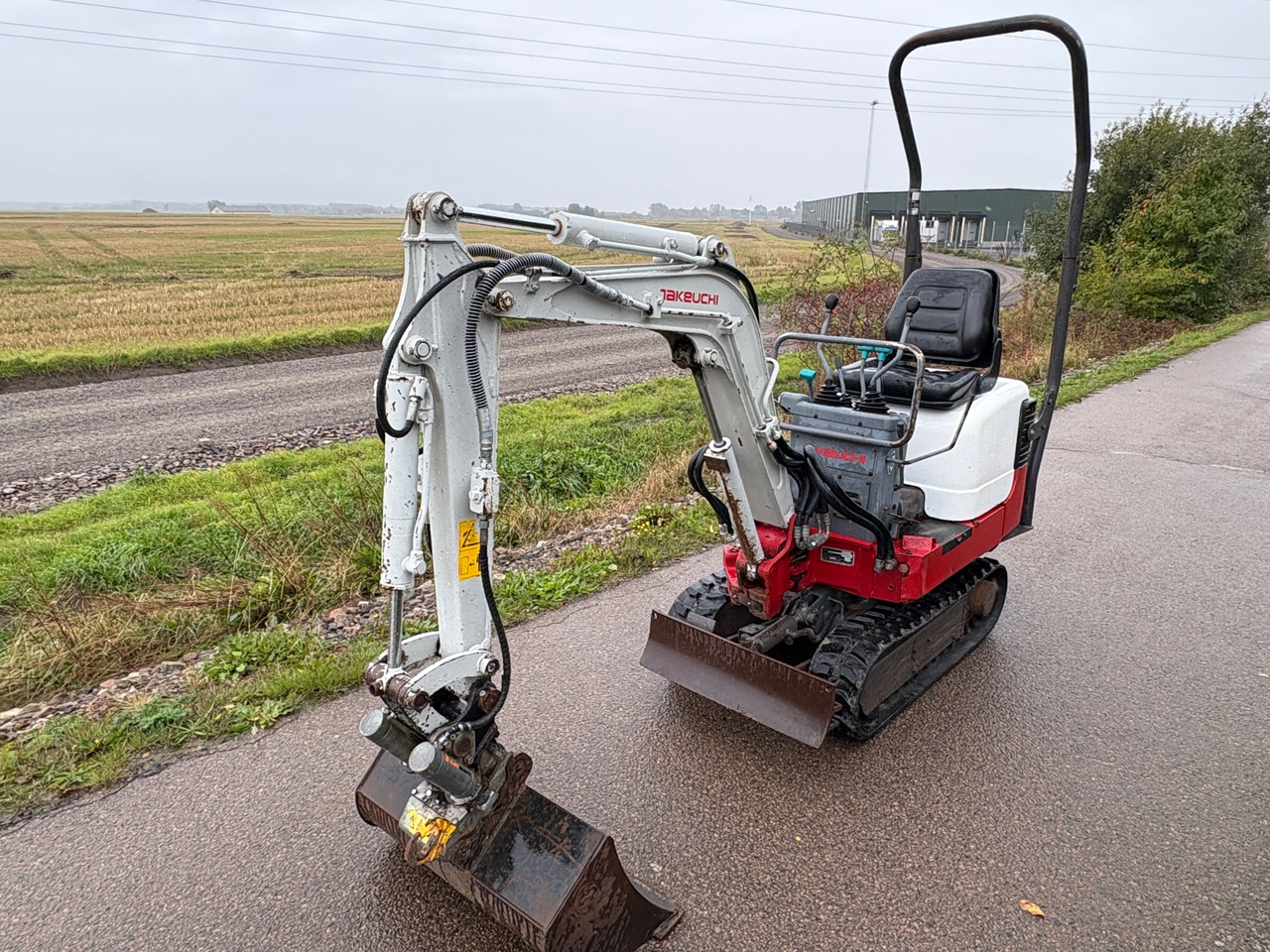 Takeuchi TB108 - Escavadeira: foto 1 Takeuchi TB108 - Escavadeira: foto 1