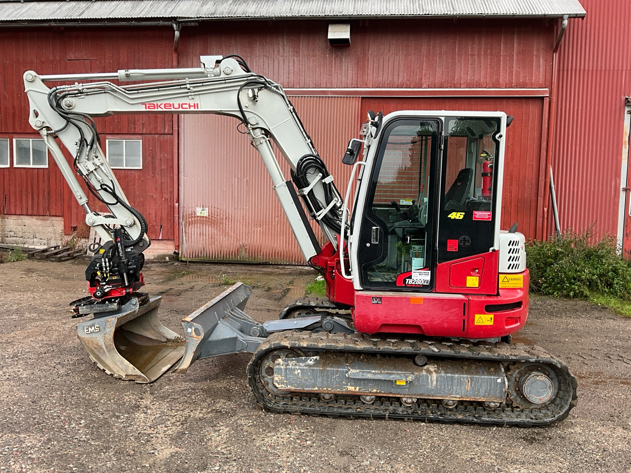 Takeuchi TB280FR - Escavadeira: foto 1 Takeuchi TB280FR - Escavadeira: foto 1
