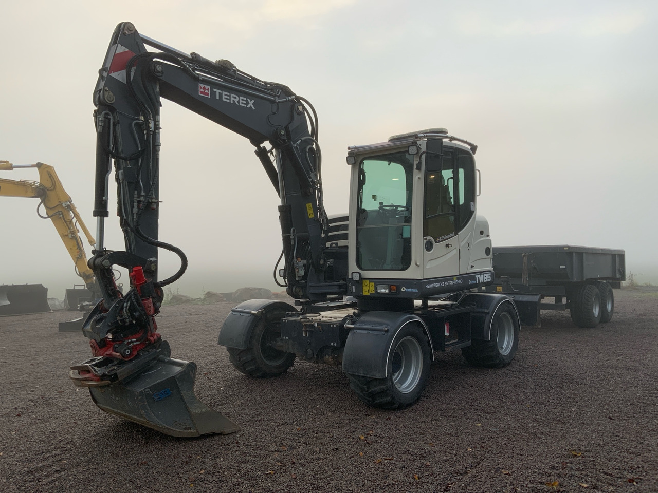 Terex TW85 W1572-19 - Escavadeira: foto 1 Terex TW85 W1572-19 - Escavadeira: foto 1