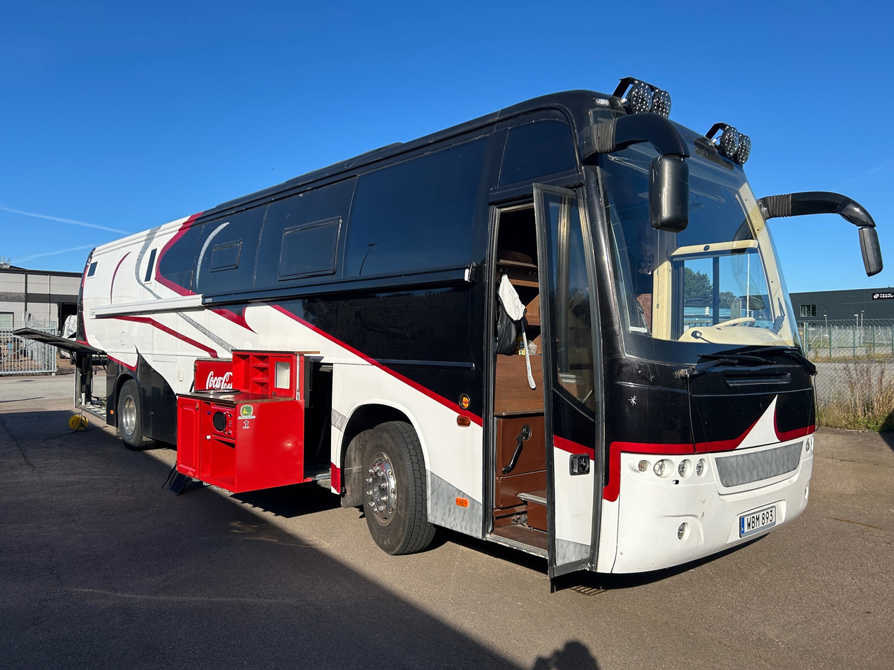 Volvo B12m - Micro-ônibus, Furgão de passageiros: foto 1 Volvo B12m - Micro-ônibus, Furgão de passageiros: foto 1