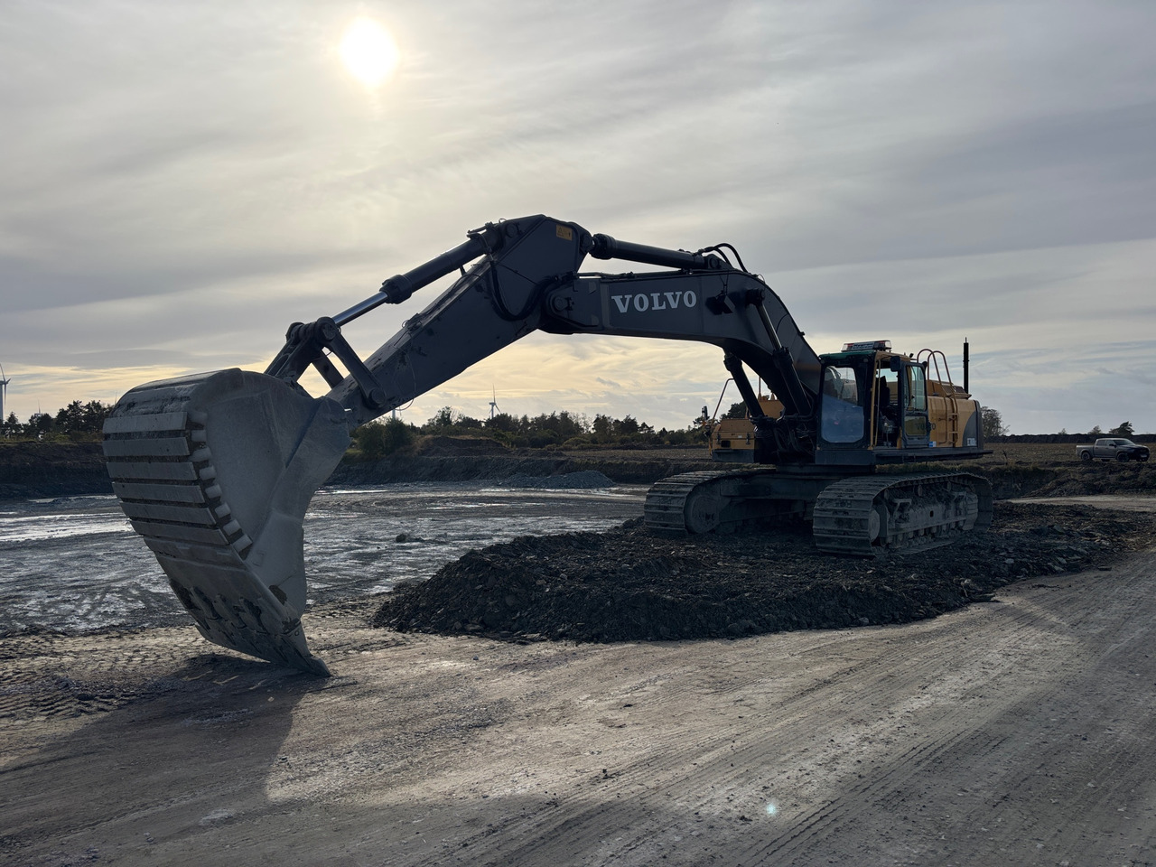 Volvo EC700BLC - Escavadeira: foto 1 Volvo EC700BLC - Escavadeira: foto 1