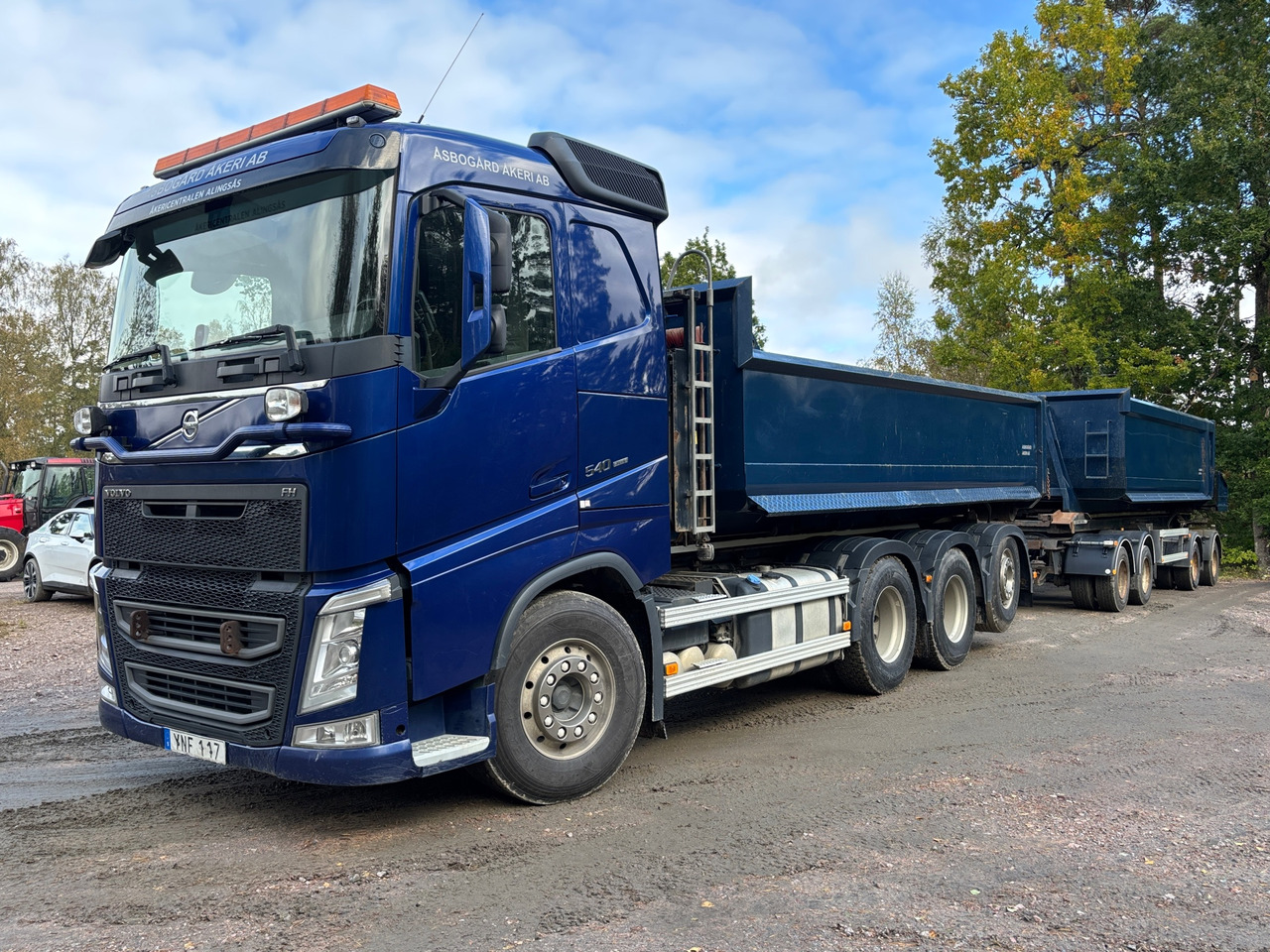 Volvo FH540 - Caminhão polibenne: foto 1 Volvo FH540 - Caminhão polibenne: foto 1