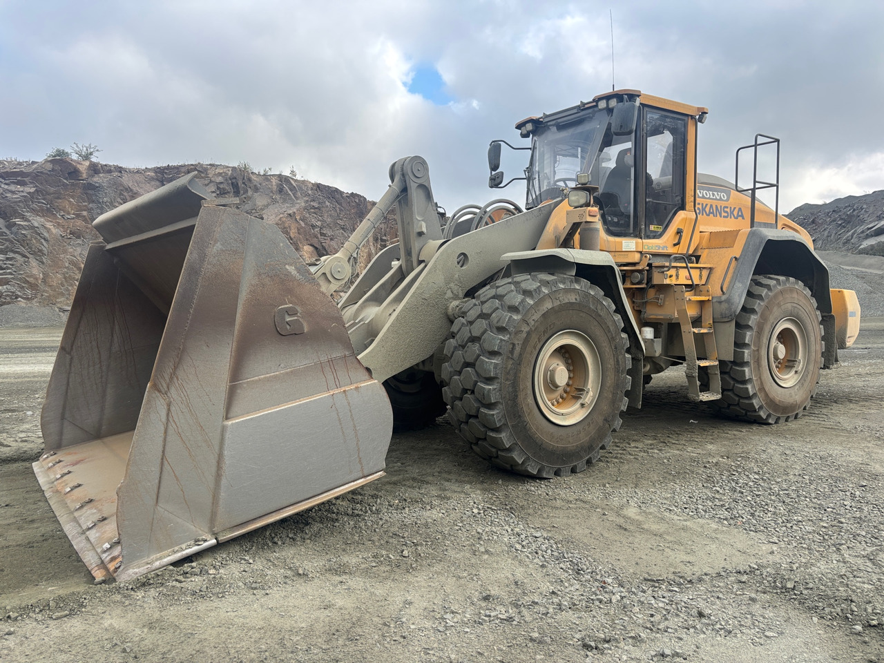 Volvo L180H - Carregadeira de rodas: foto 1 Volvo L180H - Carregadeira de rodas: foto 1