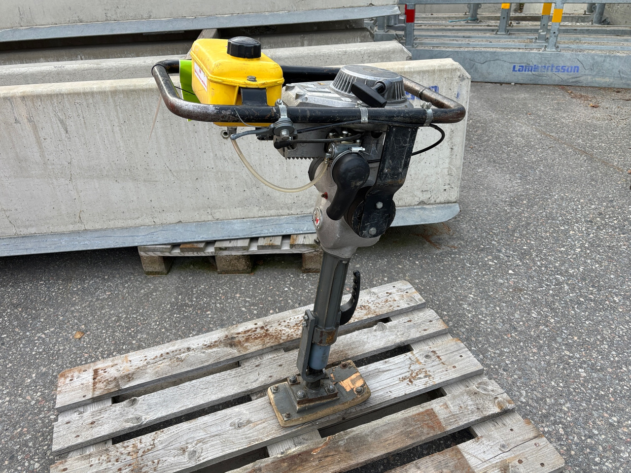 Wacker Neuson Bs-30 - Placas vibratórias: foto 1 Wacker Neuson Bs-30 - Placas vibratórias: foto 1