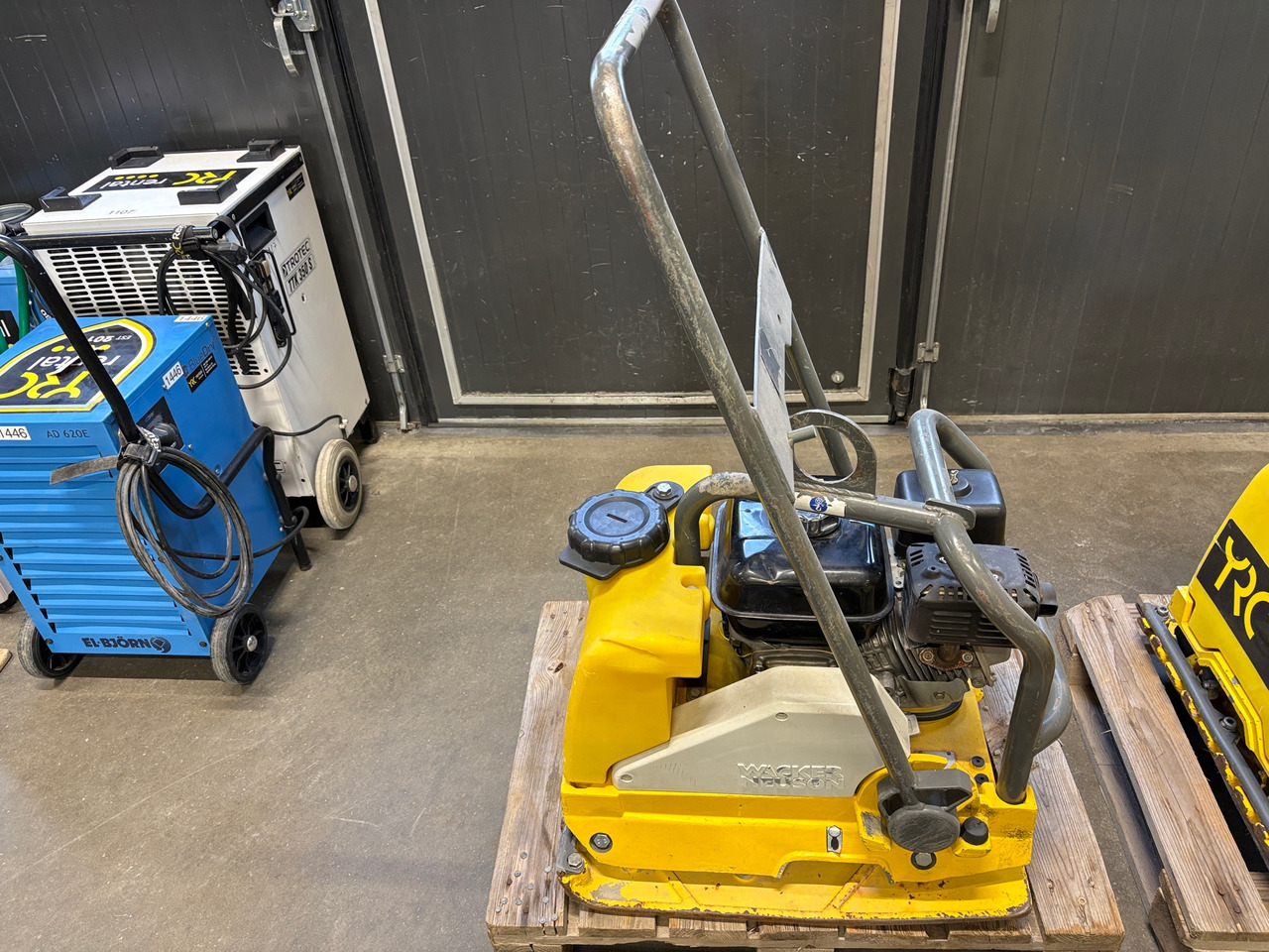 Wacker Neuson WP2050 - Placas vibratórias: foto 1 Wacker Neuson WP2050 - Placas vibratórias: foto 1