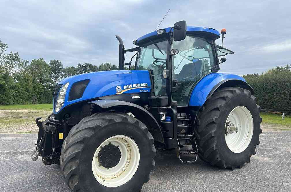 New Holland T7.260 pc - Trator: foto 1 New Holland T7.260 pc - Trator: foto 1