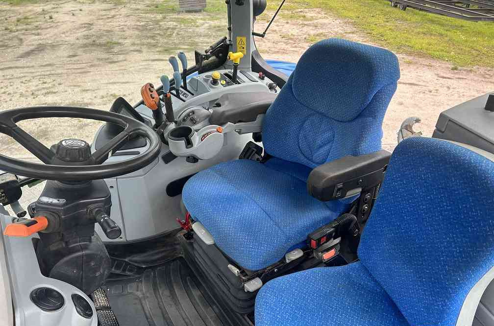 New Holland T7.260 pc - Trator: foto 5 New Holland T7.260 pc - Trator: foto 5