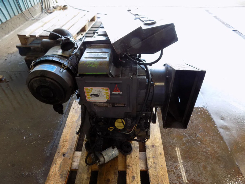 Deutz 1011 2 cillinder fur atlas copco - Compressor de ar: foto 1 Deutz 1011 2 cillinder fur atlas copco - Compressor de ar: foto 1
