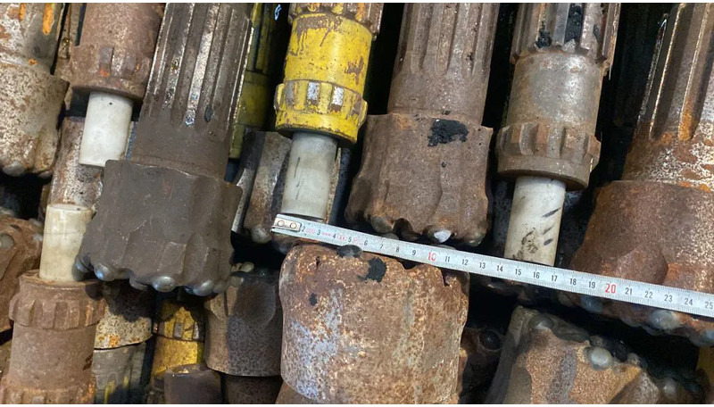 Diversen Sandvik Atlas copco Halco Drill Head rock bit 3.5 and 4 inch - Máquina de perfuração: foto 2 Diversen Sandvik Atlas copco Halco Drill Head rock bit 3.5 and 4 inch - Máquina de perfuração: foto 2