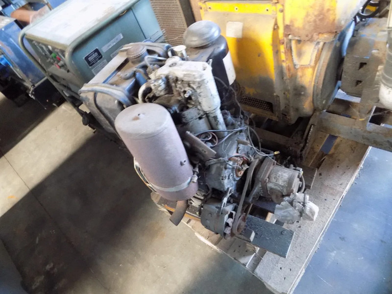Hatz 1 cilinder en 2 cillinders - Motor de Equipamento de movimentação: foto 3 Hatz 1 cilinder en 2 cillinders - Motor de Equipamento de movimentação: foto 3