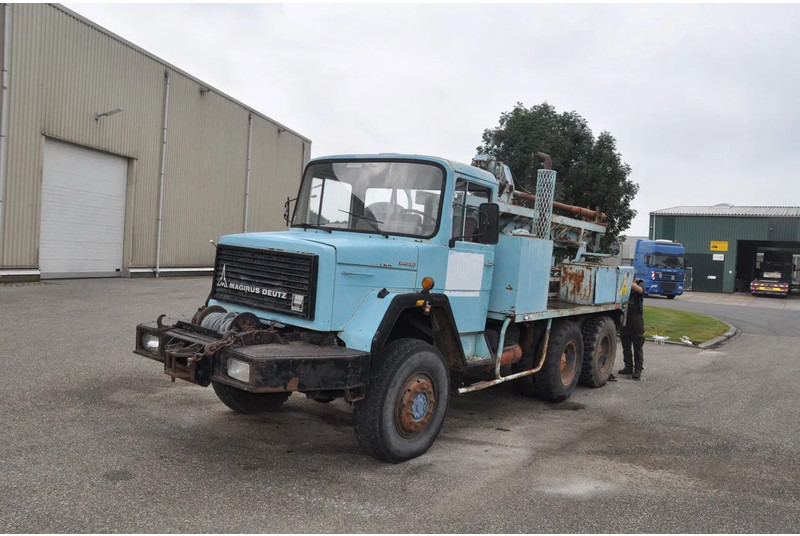 Magirus Deutz iveco Bonne esperance / atlas copco - Máquina de perfuração: foto 1 Magirus Deutz iveco Bonne esperance / atlas copco - Máquina de perfuração: foto 1