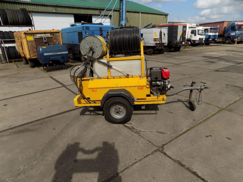 Rioned HD50 Rioned HD50 diesel - Caminhão limpa fossa: foto 2 Rioned HD50 Rioned HD50 diesel - Caminhão limpa fossa: foto 2