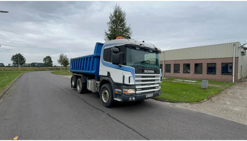 Scania P124-400 Scania P124 - 400 3 zijden kipper - Caminhão basculante: foto 1 Scania P124-400 Scania P124 - 400 3 zijden kipper - Caminhão basculante: foto 1