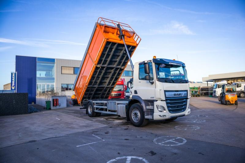 DAF CF 410-4x2 - 13 642 KM - 26m3 - Caminhão basculante: foto 2 DAF CF 410-4x2 - 13 642 KM - 26m3 - Caminhão basculante: foto 2