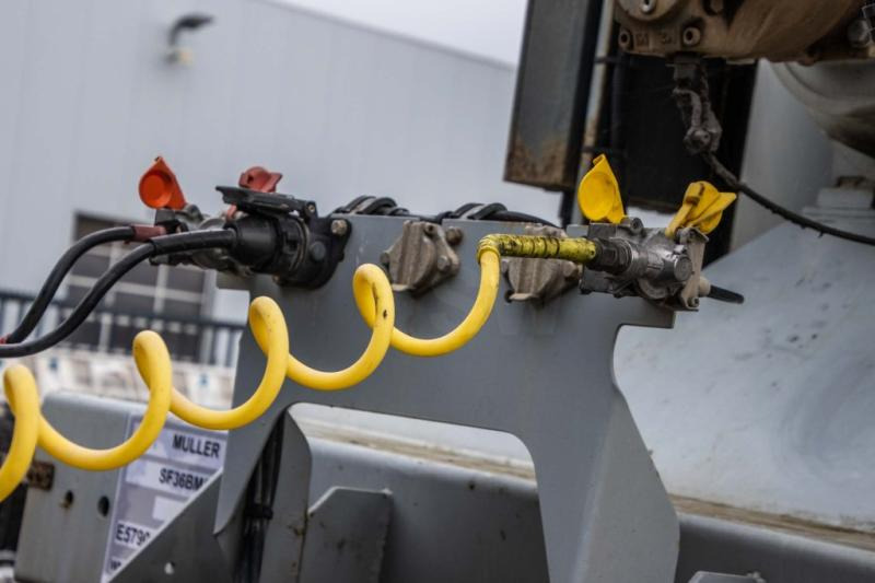 Liebherr BETON MIXER/MALAXEUR/MISCHER HTM 1204 - 12M³ - Semi-reboque betoneira: foto 5 Liebherr BETON MIXER/MALAXEUR/MISCHER HTM 1204 - 12M³ - Semi-reboque betoneira: foto 5