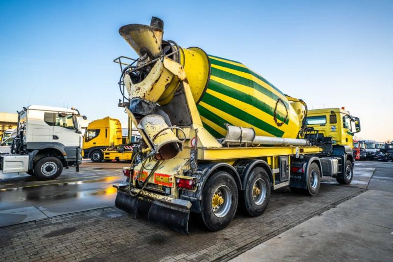 MAN TGS 18.440 BLS 4x4 (+cardan)+STETTER 10M3 - Caminhão betoneira: foto 4 MAN TGS 18.440 BLS 4x4 (+cardan)+STETTER 10M3 - Caminhão betoneira: foto 4