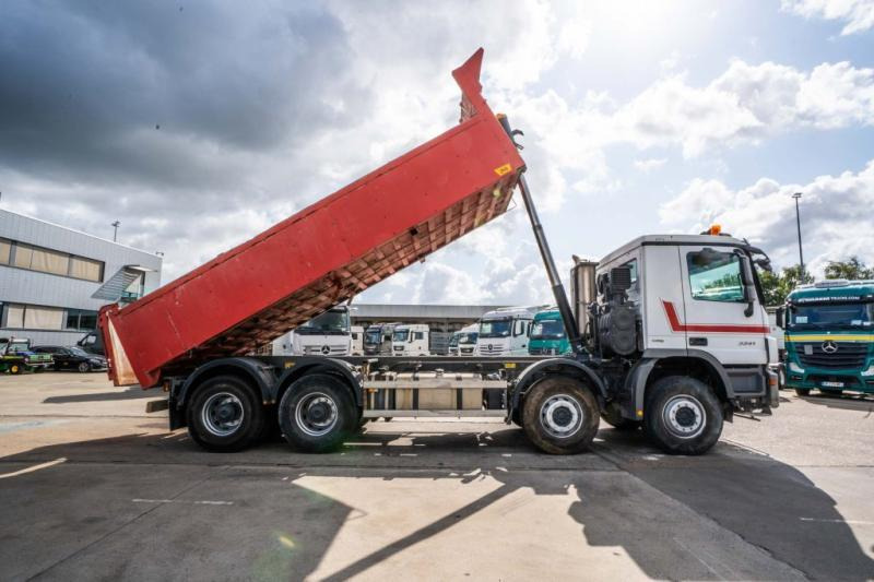 Mercedes ACTROS 3241 K -MP3-E5 - Caminhão basculante: foto 3 Mercedes ACTROS 3241 K -MP3-E5 - Caminhão basculante: foto 3