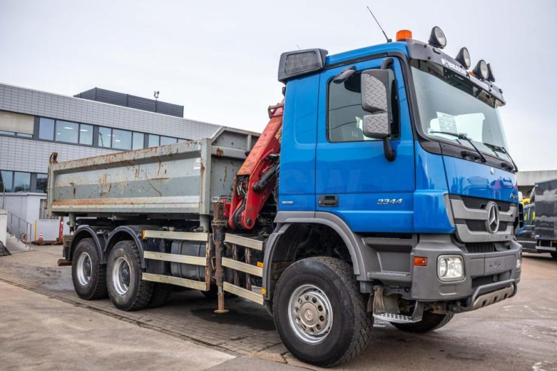 Locação de Mercedes ACTROS 3344 AK - HMF 1643 Z2 Mercedes ACTROS 3344 AK - HMF 1643 Z2: foto 8