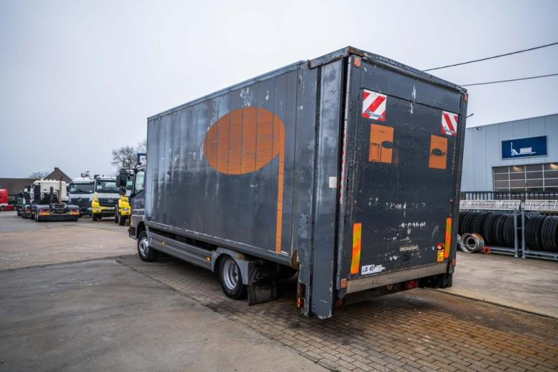 Mercedes ATEGO 1218 L+ moving lift - Caminhão furgão: foto 5 Mercedes ATEGO 1218 L+ moving lift - Caminhão furgão: foto 5