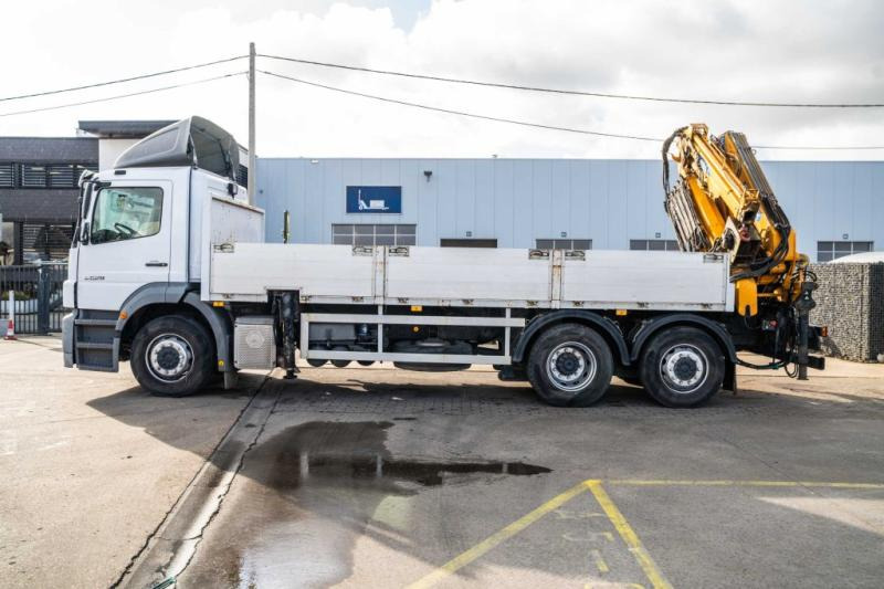 Camião de caixa aberta/ Plataforma, Caminhão grua Mercedes AXOR 2529 L - EFFER 250/4S+JIB: foto 6 Camião de caixa aberta/ Plataforma, Caminhão grua Mercedes AXOR 2529 L - EFFER 250/4S+JIB: foto 6